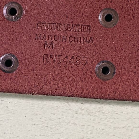 American Eagle size M brown leather belt. - Picture 3 of 11